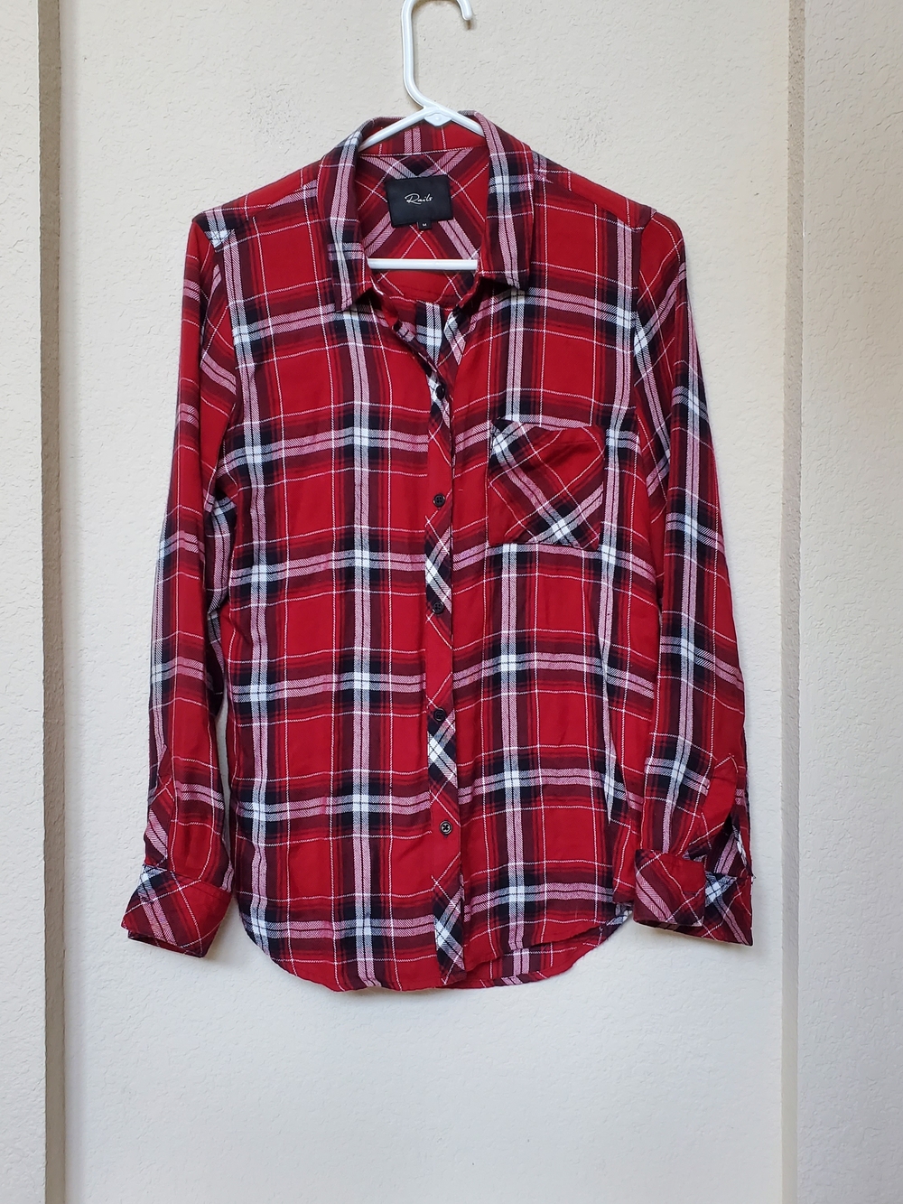 Rails Red Plaid Button-Down Shirt. Size Medium
